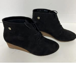 Dr. Scholl's Black suede platform ankle booties